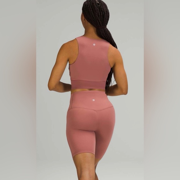 Lululemon Nulu And Mesh Yoga Tank Top
Jewel Emboss Spiced Chai Size 4 - Picture 2 of 15